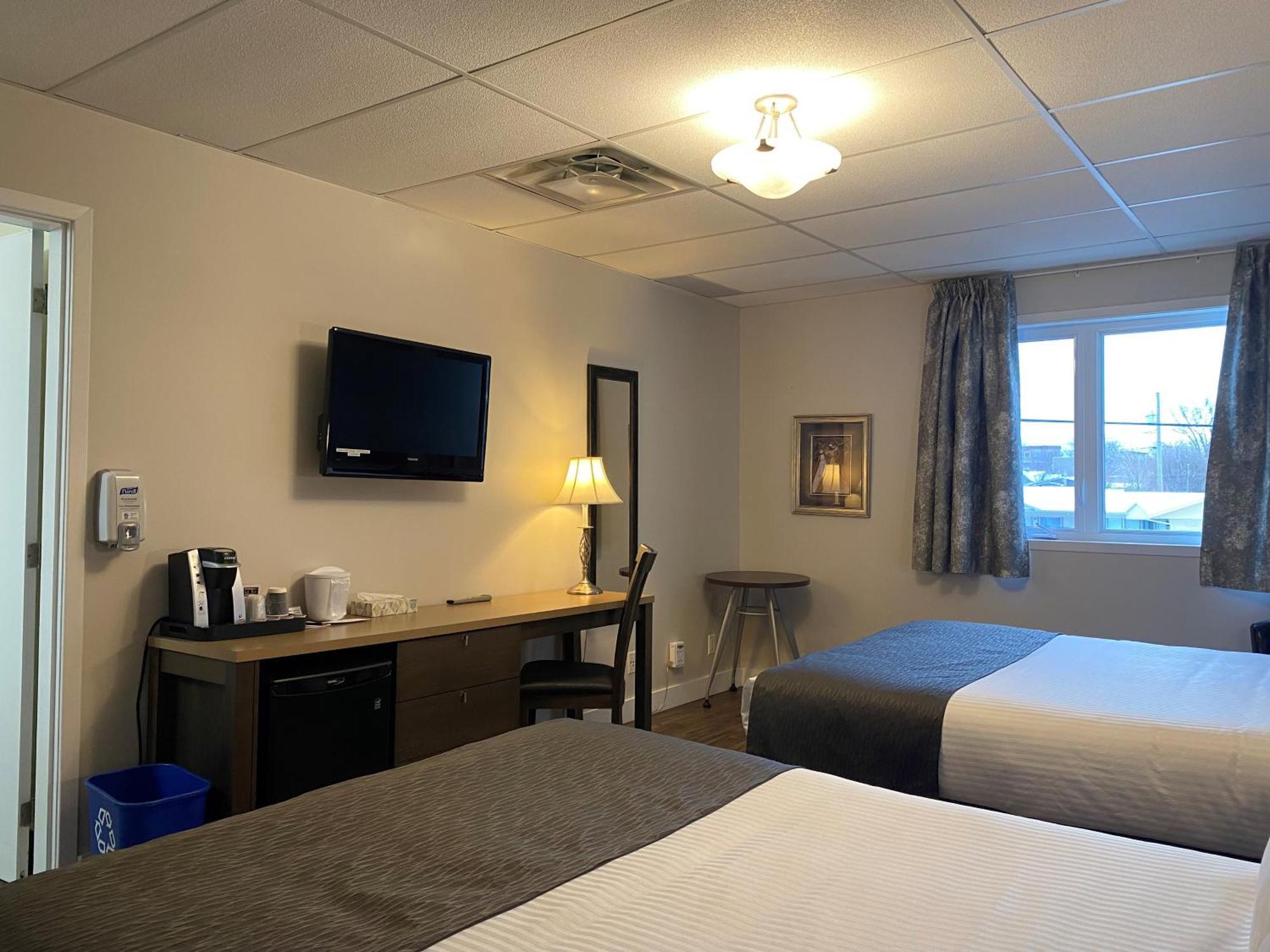 Hotel Centre-Ville Montmagny Kültér fotó
