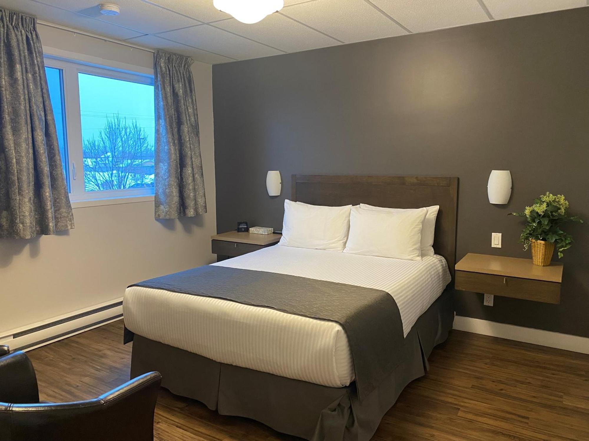 Hotel Centre-Ville Montmagny Kültér fotó