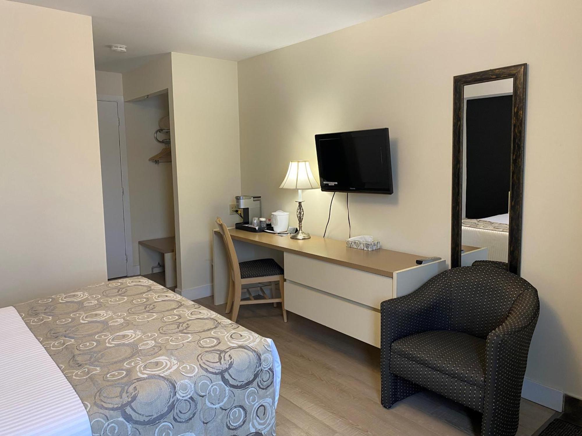 Hotel Centre-Ville Montmagny Kültér fotó