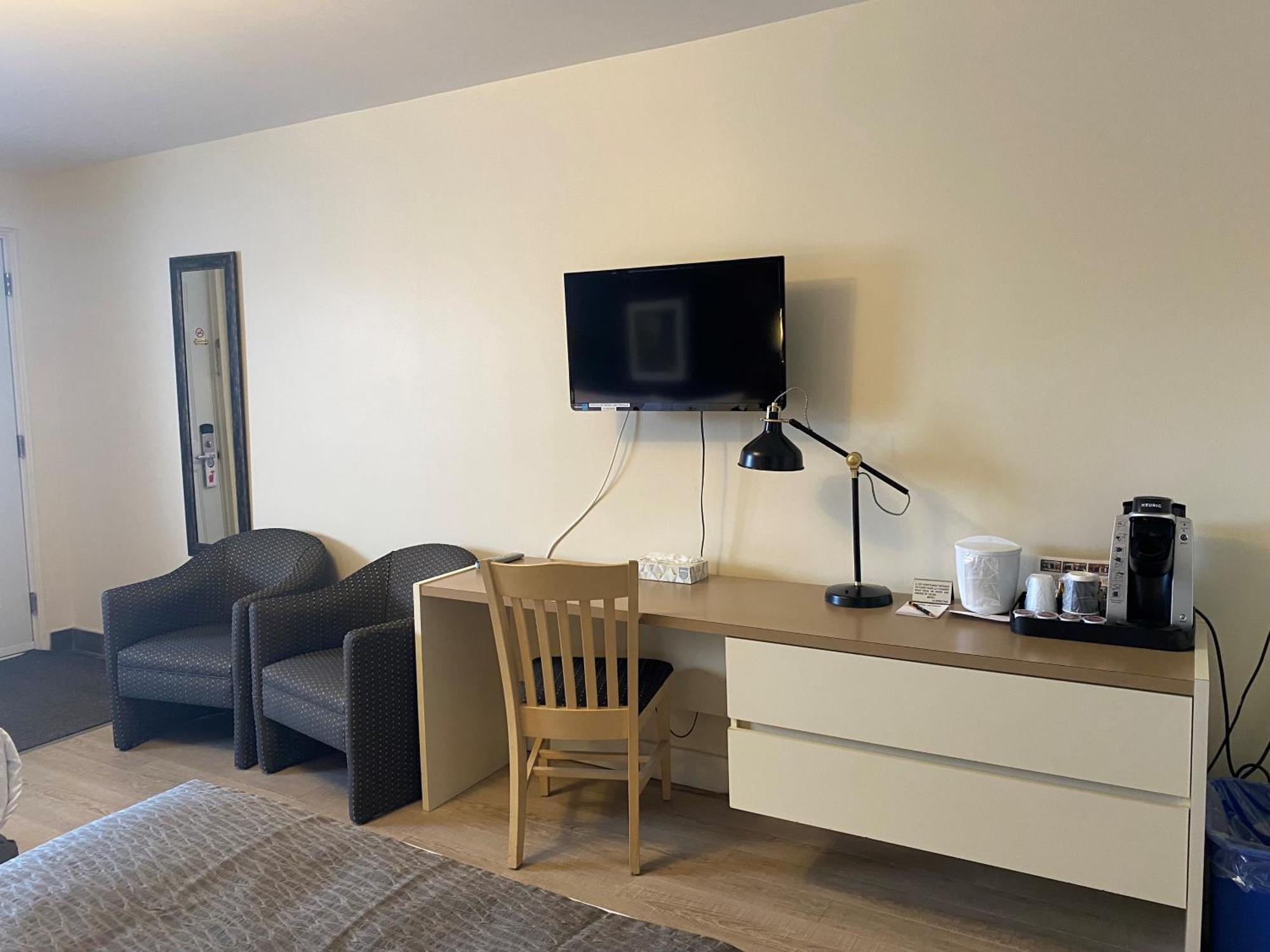 Hotel Centre-Ville Montmagny Kültér fotó