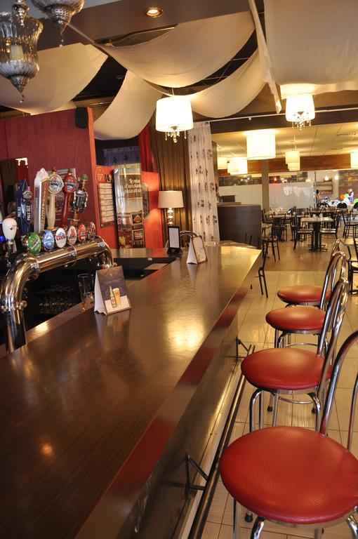 Hotel Centre-Ville Montmagny Kültér fotó